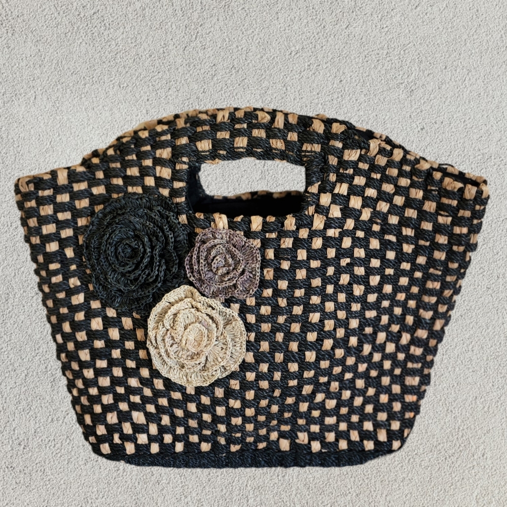 Relativity black tan straw rosette carryall beach bag